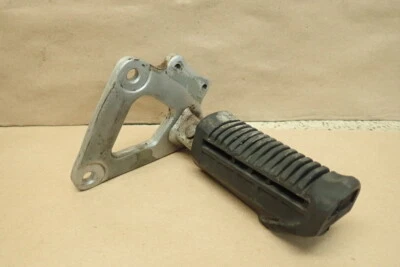 Suzuki GS500F 2005 estriba delantera izquierda con montaje Foto 1 de 4