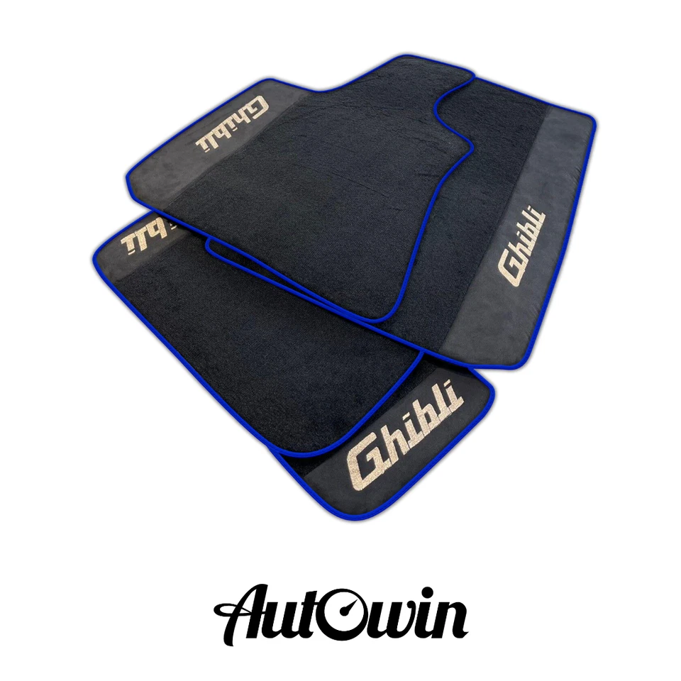 Alfombrillas negras AutoWin para Maserabli Ghibli con Alcántara | Borde azul oscuro Foto 1 de 1