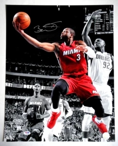 DWYANE WADE SIGNED PSA/DNA AUTHENTIC MIAMI HEAT 16X20 PHOTOGRAPH AUTOGRAPH HOF - Picture 1 of 4