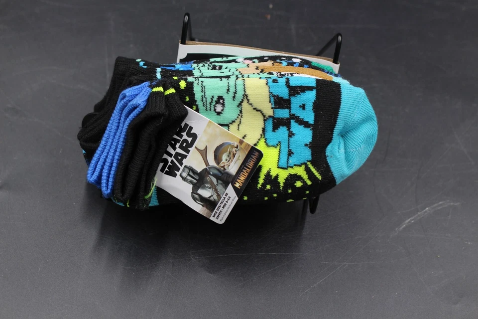 Star Wars Mandalorian Baby Yoda 6 pares de calcetines sin presentación para niños, medianos 9-2,5 Foto 1 de 1