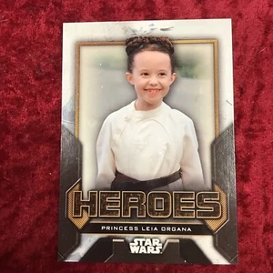 2023 TOPPS STAR WARS: OBK HEREOS #H-2 PRINCESS LEIA ORGANA - Picture 1 of 10