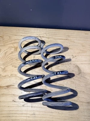 Juego de muelles helicoidales traseros Nissan 370z 2009-2020 par OEM L y R Foto 1 de 4