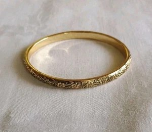 Whiting & Davis Bangle Bracelet Gold Tone Floral Textured 2 3/4" Signed - Picture 1 of 6