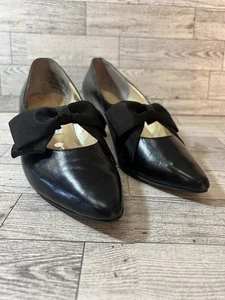 Zapatos de salón New York Transit vintage años 80 de cuero negro con lazo talla 7. "Tacón de 2""" - Imagen 1 de 13