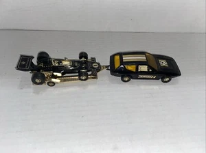 Corgi Diecast Gift set 32 John Player Special F1 Lotus Elite JPS Team Race Car - Picture 1 of 5