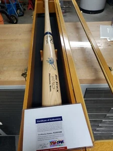 MIKE PIAZZA Signed Autographed Rawlings Big Stick Tan Bat PSA DNA COA incl case - Picture 1 of 7