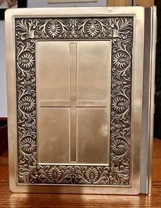 Franklin Mint Family Bible Sterling Silver Cover Illustrations KJV Collectible - Picture 1 of 21