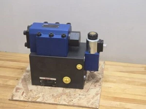 Bosch Rexroth Ventil R900587558, SV 30 PA1-42 mit 14439051, HE-15802, 170061A.P1 - Bild 1 von 10