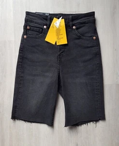 H&M size 4 black DENIM SHORTS summer KNEE LENGTH eur 32 regular waist RAW HEM - Picture 1 of 11