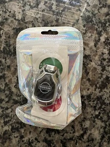 Nissan Logo Carbon Fiber Look Key Chain - Picture 1 of 4