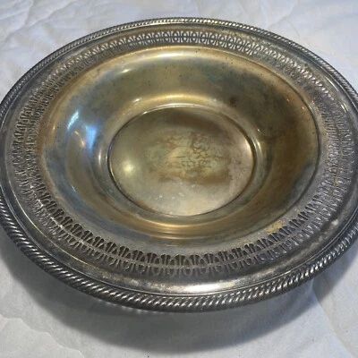 Поднос 12 дюймов круглая чаша посеребренная International Silver Company поднос тонированный - Изображение 1 из 4