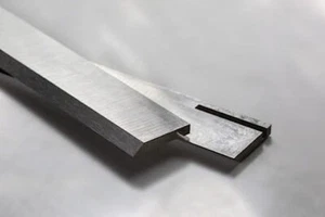 2pcs METABO HC 260 C/M/K Carbide with Adjusting Slot Planer Knife 0911030730 - Picture 1 of 4