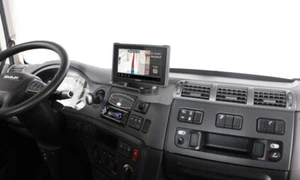 Fahrzeugspezifische Snooper Halterung für DAF CF85 ab Bj.´14 - Bild 1 von 2