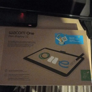 Wacom One Pen Display 12 DTC121WOB New - Photo 1/6