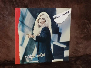 Vinyl-LP: KIM CARNES - Mistaken Identity (1981) [Incl. Bette Davis Eyes] TOP! - Foto 1 di 3