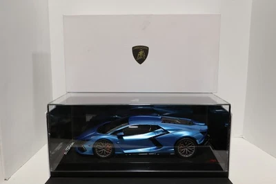 Lamborghini Revuelto Blue MR Collection 1/18 - Image 1 of 4