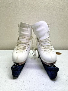 Used Super Teri Deluxe Ice Skating Boots,  Size 7 1/2 AA, Vantage MK Blade - Picture 1 of 8