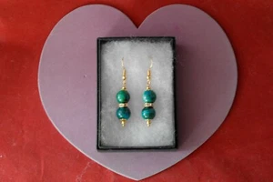 BEAUTIFUL GOLD PLATED EARRINGS WITH SODALITE GEMS 7 GR 3 Cm. LONG + HOOKS IN BOX - Picture 1 of 7
