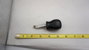 Vintage Snap-On Tools USA # SSD1 Stubby Flat Tip Black Handle Screwdriver Nice - Foto 1 di 3