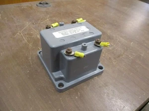 Transformador de instrumentos transformador potencial Y25646-001-02 Pri: 480V relación 4:1 - Imagen 1 de 8