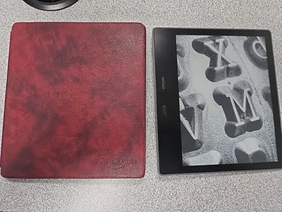 Amazon Kindle Oasis 9th Gen CW24Wi E-book Reader 7-inch 32GB Wifi Bluetooth - Image 1 of 4