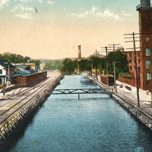 c.1910 Shelton Connecticut Canal Postcard Looking North From Viaduct Railyard - Picture 1 of 3