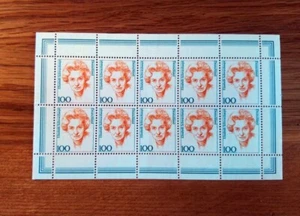 100 Pfennig Briefmarke Elisabeth Schwarzhaupt, 10er Blatt - Bild 1 von 1