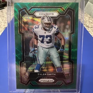 Tyler Smith 2023 Panini Prizm Football Green Cracked Ice #83 Dallas Cowboys - Picture 1 of 3