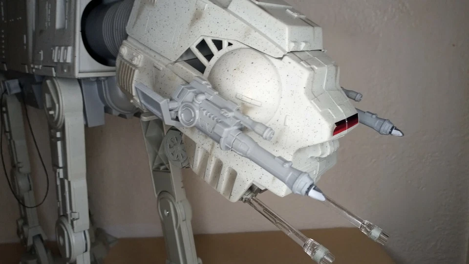 Piezas Kenner Star Wars 1997, 2006 AT-AT - Pistolas laterales para mejillas + misiles impresos en 3D Foto 1 de 4