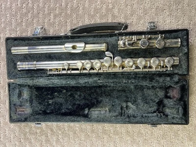 Yamaha 225SII Flute Silver Plate Made In Japan Student Band Instrument Case - Image 1 of 4