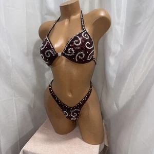 NPC COMPETITION Figure SUIT Red/black HOLOGRAM Cup 34C Med - Picture 1 of 7