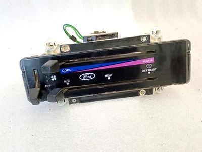 Control de aire acondicionado y calefacción instalado por distribuidor 84-86 F100 F150 F250 F350 Bronco Foto 1 de 4