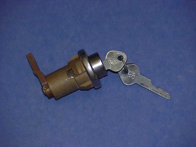 1957 58 Plymouth Dodge DeSoto Chrysler Nuevo de Lote Antiguo MoPar Tapa Bloqueo Cilindro 300 Fury Foto 1 de 1