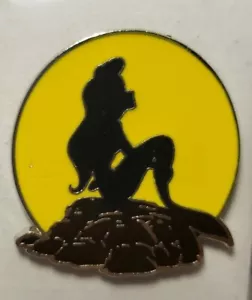 Alfiler comercial individual Little Mermaid Ariel Sunset Beach parque Disney - Imagen 1 de 6