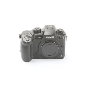 Panasonic Lumix DC-GH5 + 10 K Shutter Count + Good (268064) - Picture 1 of 7