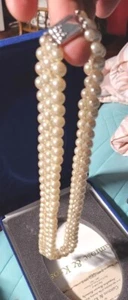 Pearl Necklace Three Strand Pearls With Paper Documents - Picture 1 of 3