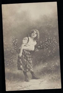 Edwardian original photo postcard 1910s pretty Girl GRETE REINWALD field harvest - Picture 1 of 2