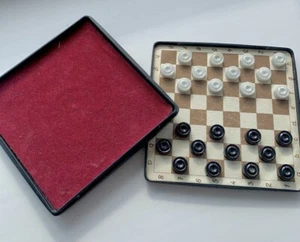Vintage magnetic travel mini checkers set. USSR. 1970s - Picture 1 of 6
