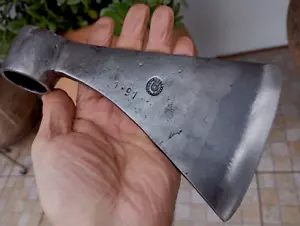 Hacha de colección muy afilada forjada de acero al carbono de calidad H. marca de herrero y numerada - Imagen 1 de 17