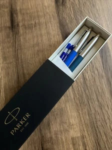 Penna a sfera Parker JOTTER, BLU ORIGINALE/BLU PAVONE + RICARICHE, confezione regalo (2 PENNE) - Foto 1 di 22