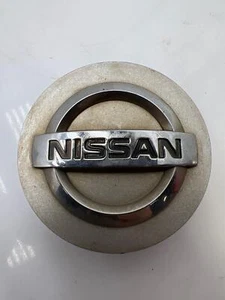 Nissan Alloy Wheel Center Cap Fits Altima 350Z Versa Sentra OEM 40342AU511 - Picture 1 of 3