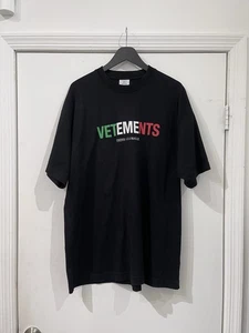 Camiseta Vetements Think Globally - Imagen 1 de 10