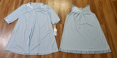 Vintage VANITY FAIR VINTAGE SILKY Nylon NIGHT GOWN And ROBE Size XL Blue - Image 1 of 4