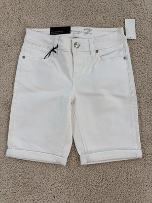 Pantalones Cortos Para Mujer Seven7 4 Blancos Puño Redondo Bermudas Denim Elastizados Jean Tiro Medio Foto 1 de 4