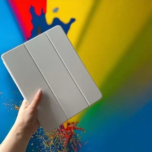 Genuine Apple iPad Pro 12.9" 2018 3RD GEN Smart Folio Case White - Picture 1 of 5