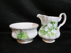 Royal Albert Trillium AD Cream & Sugar Bone China Made in England - Bild 1 von 4