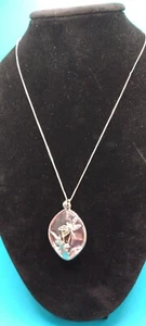 Erhöhte Libellen auf rosa Glas silberfarben Anhänger an Sterling Silber Kette - Bild 1 von 5