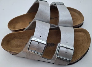 BIRKENSTOCK SANDALI ARIZONA GRIGIO/ARGENTO AGGRAZIATI - UK 5, EUR 38 REGULAR - Foto 1 di 16