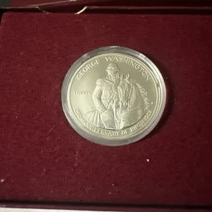 1982 GEORGE WASHINGTON PROOF 90% SILBER GEDENKMÜNZE HALF DOLLAR MIT BOX, COA - Bild 1 von 4