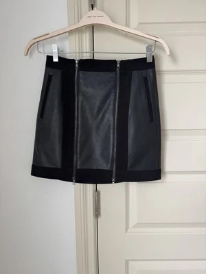 Falda BCBGMaxAzria para mujer XS mini imitación cuero cremalleras largas vanguardistas punk Foto 1 de 4